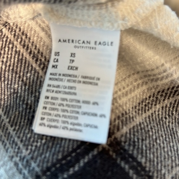 American Eagle distressed plaid button down with hood, XS - Picture 9 of 10